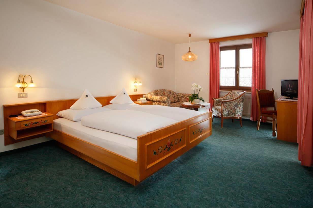 Hotel Peter Petersberg Exteriér fotografie